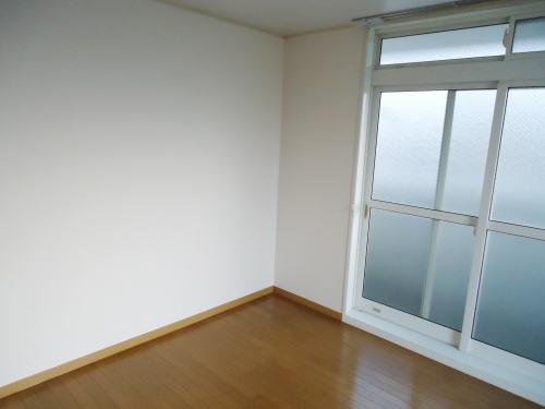 成田市並木町のアパート