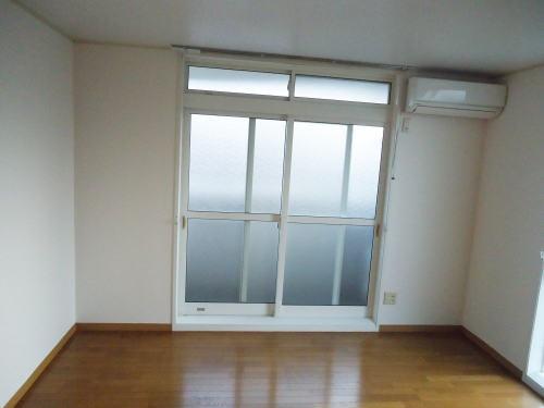 成田市並木町のアパート