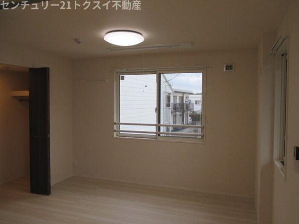 印旛郡酒々井町中川のアパート