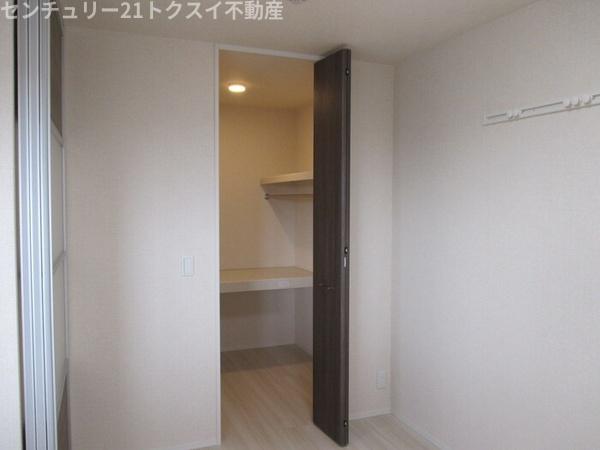 印旛郡酒々井町中川のアパート