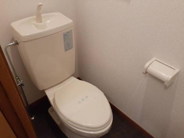成田市並木町のアパート