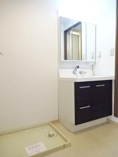 成田市並木町のアパート