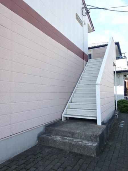 成田市並木町のアパート
