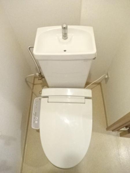成田市並木町のアパート