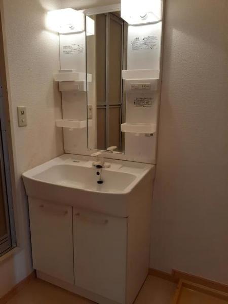 四街道市四街道２丁目のアパート