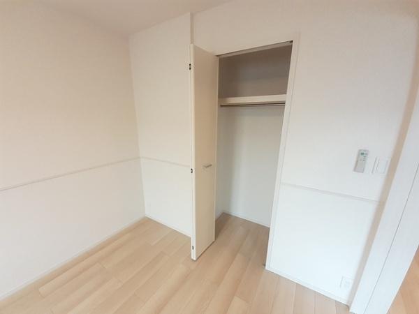 八街市八街ほのアパート