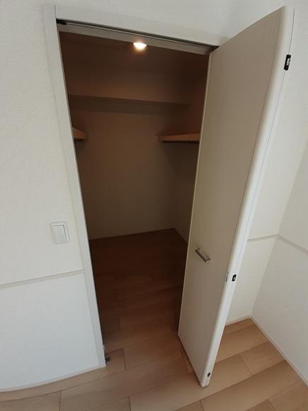八街市八街ほのアパート
