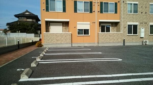 千葉市稲毛区小深町のアパート