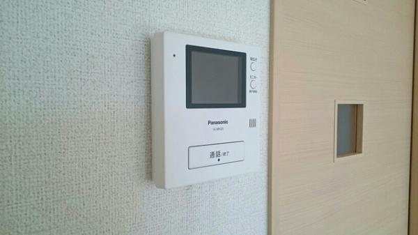 千葉市稲毛区小深町のアパート