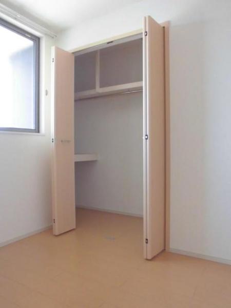 四街道市大日のアパート