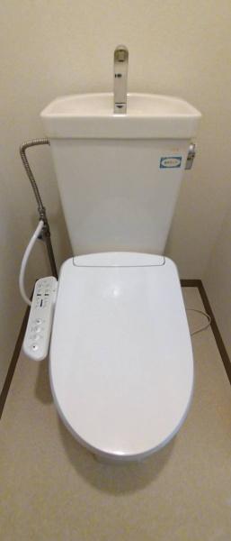 四街道市鹿渡のアパート