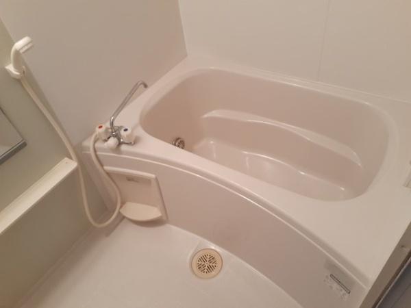富里市七栄のアパート