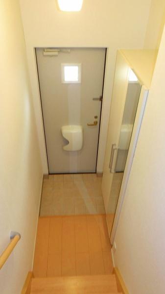四街道市和良比のアパート