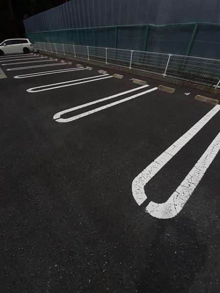 四街道市吉岡のアパート