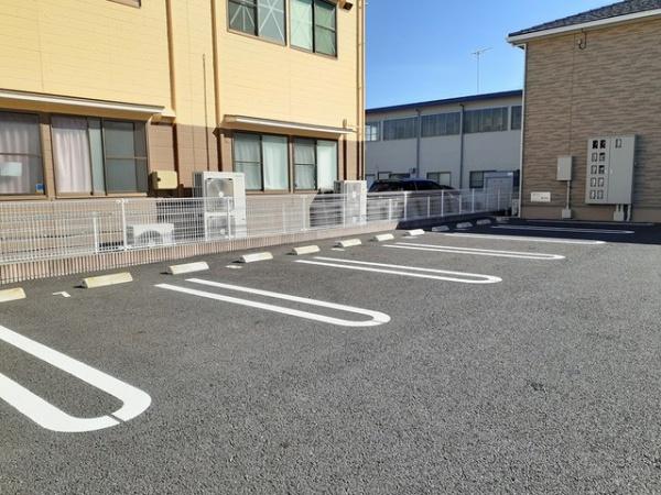 成田市並木町のアパート