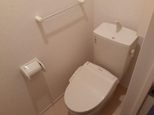 成田市並木町のアパート