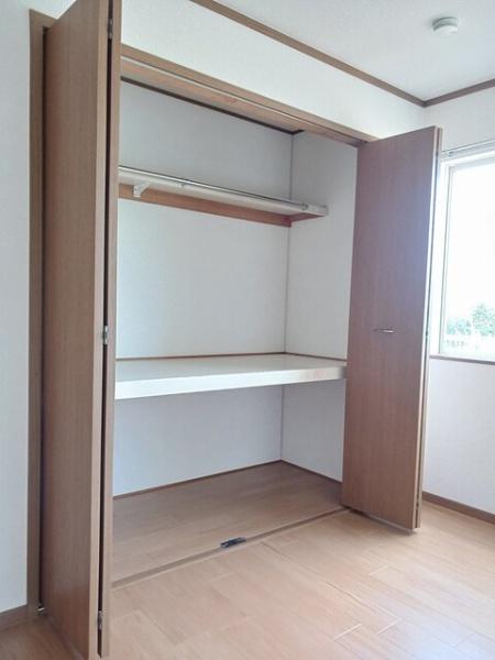 八街市富山のアパート