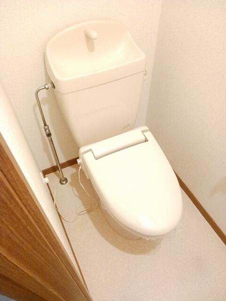八街市富山のアパート