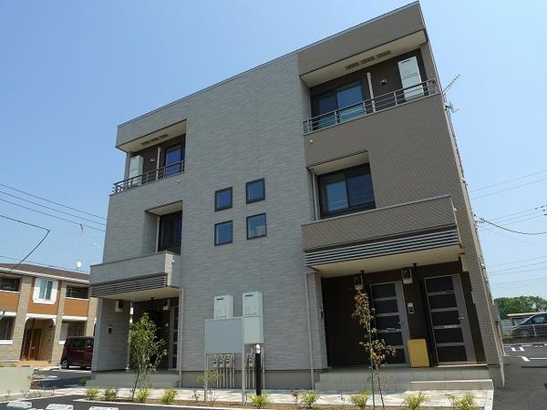 八街市文違のアパート