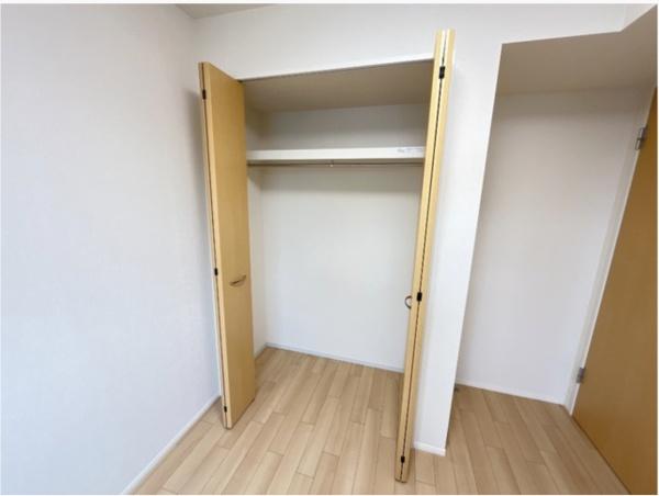 四街道市鹿渡のアパート