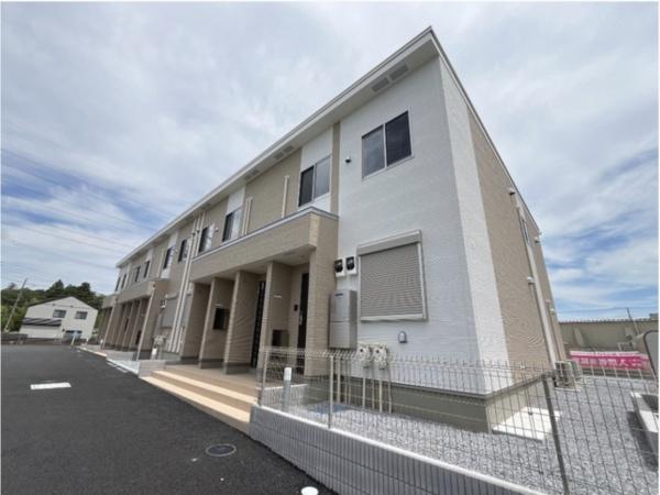 四街道市鹿渡のアパート
