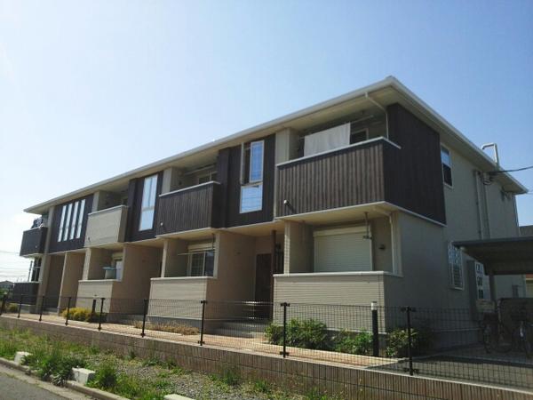 四街道市和良比のアパート