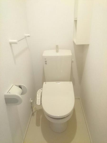 四街道市大日のアパート