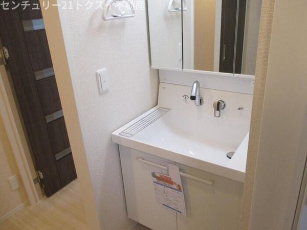 印旛郡酒々井町中川のアパート