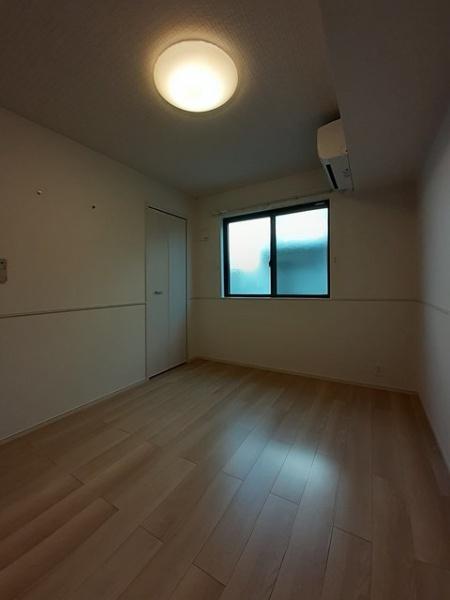 四街道市四街道３丁目のアパート