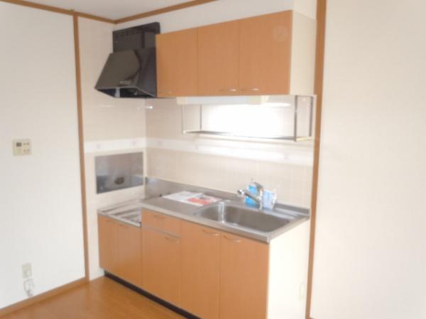 八街市八街ほのアパート