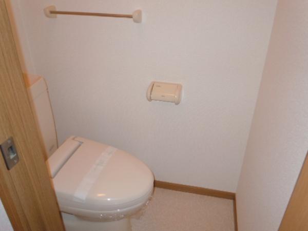 八街市八街ほのアパート