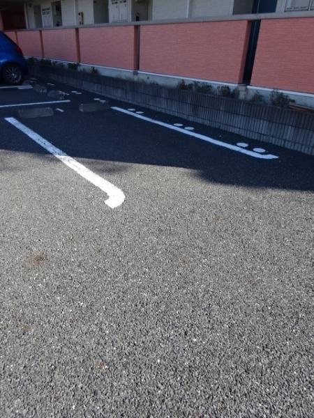 成田市飯田町のマンション
