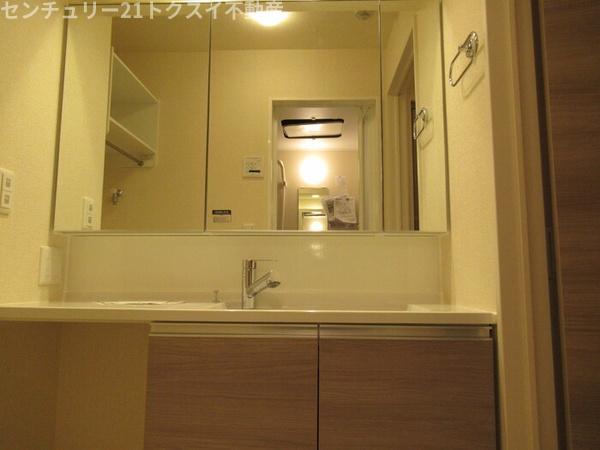 印旛郡酒々井町中川のアパート