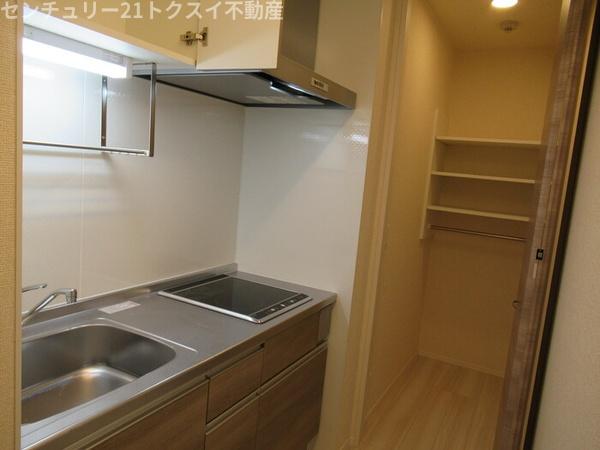 印旛郡酒々井町中川のアパート
