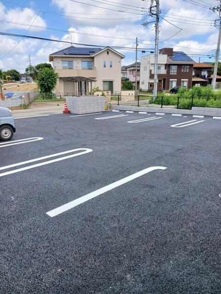 八街市八街ほのアパート