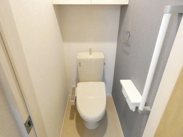 八街市八街ほのアパート