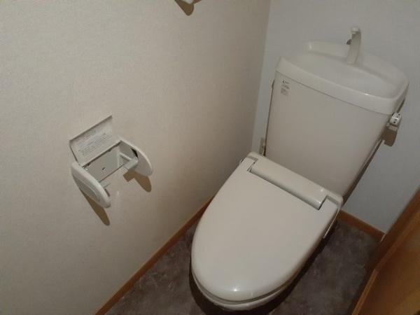 八街市文違のアパート