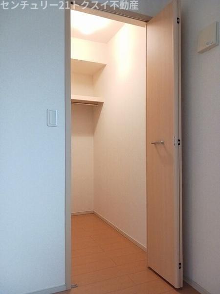 八街市富山のアパート