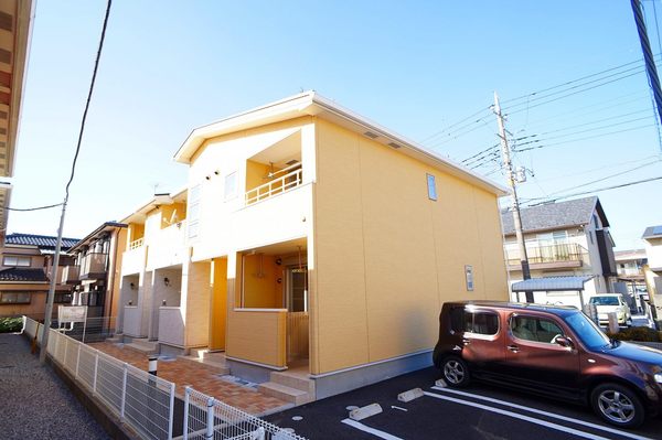 四街道市大日のアパート