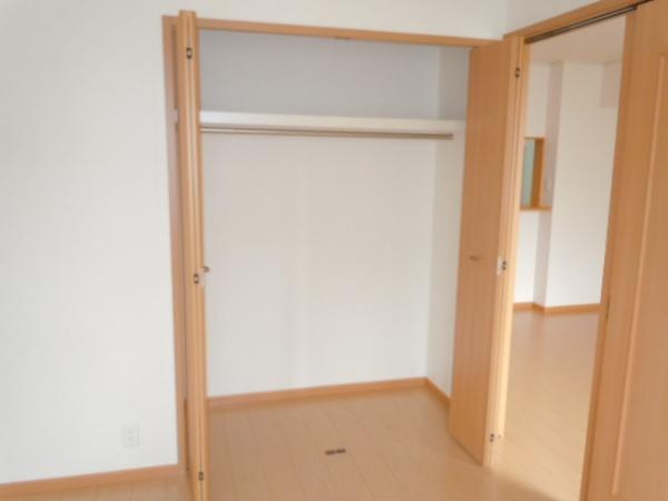 八街市文違のアパート
