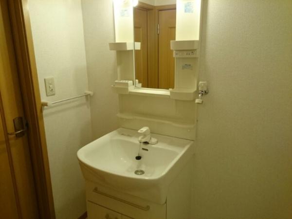 八街市八街ほのアパート
