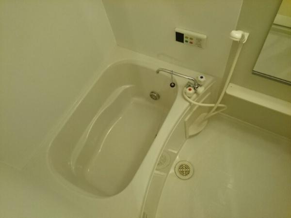 八街市八街ほのアパート