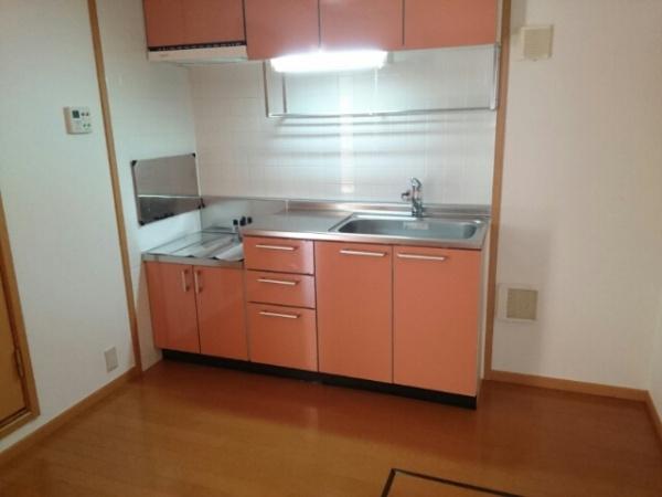 八街市八街ほのアパート