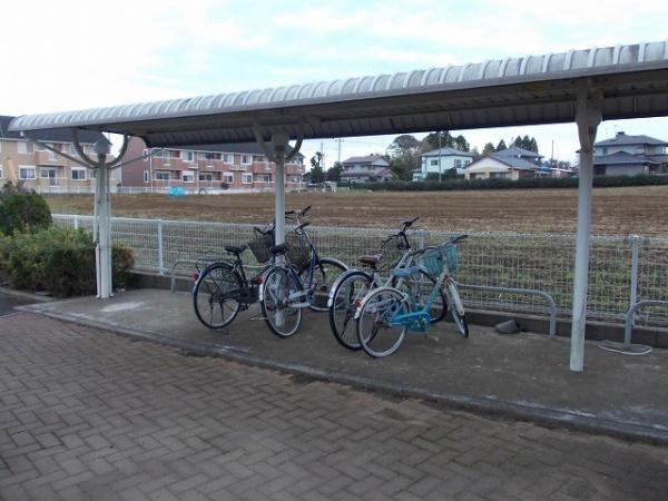 八街市八街ろのアパート