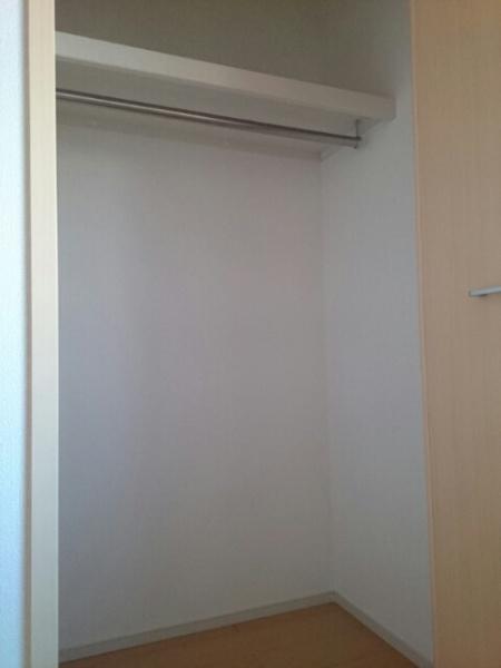 四街道市大日のアパート