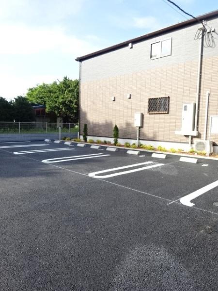 八街市八街ほのアパート