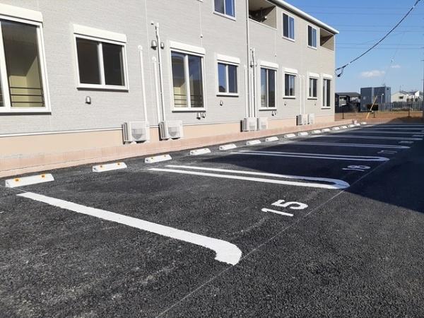 四街道市内黒田のアパート