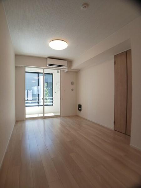 四街道市鹿渡のアパート