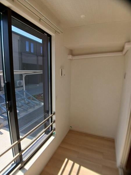 四街道市鹿渡のアパート