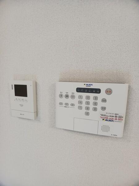 四街道市鹿渡のアパート